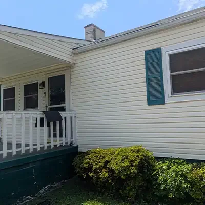 Whole house pressure washing in Alabama